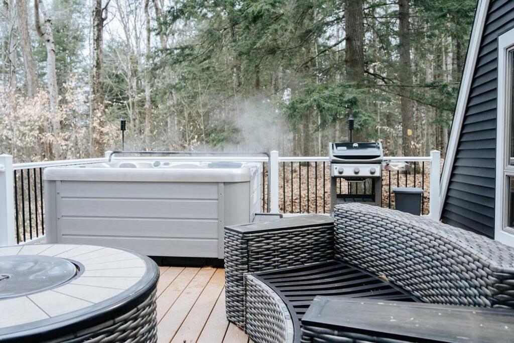 New! Cozy & Modern A-Frame In The Woods W/Hot Tub Villa Tamworth Exterior foto